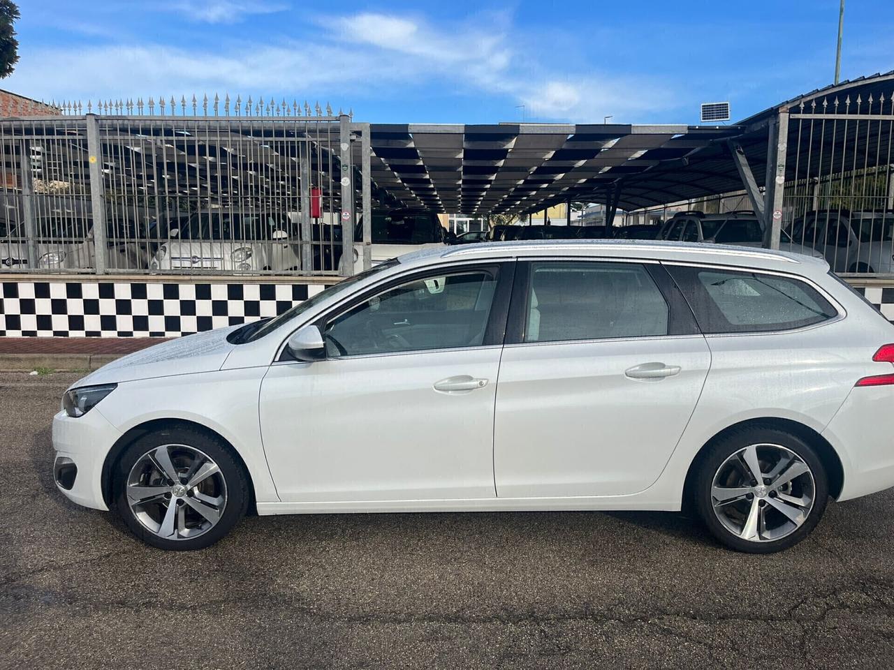 Peugeot 308 BlueHDi 120 SW Allure Unipro 2015