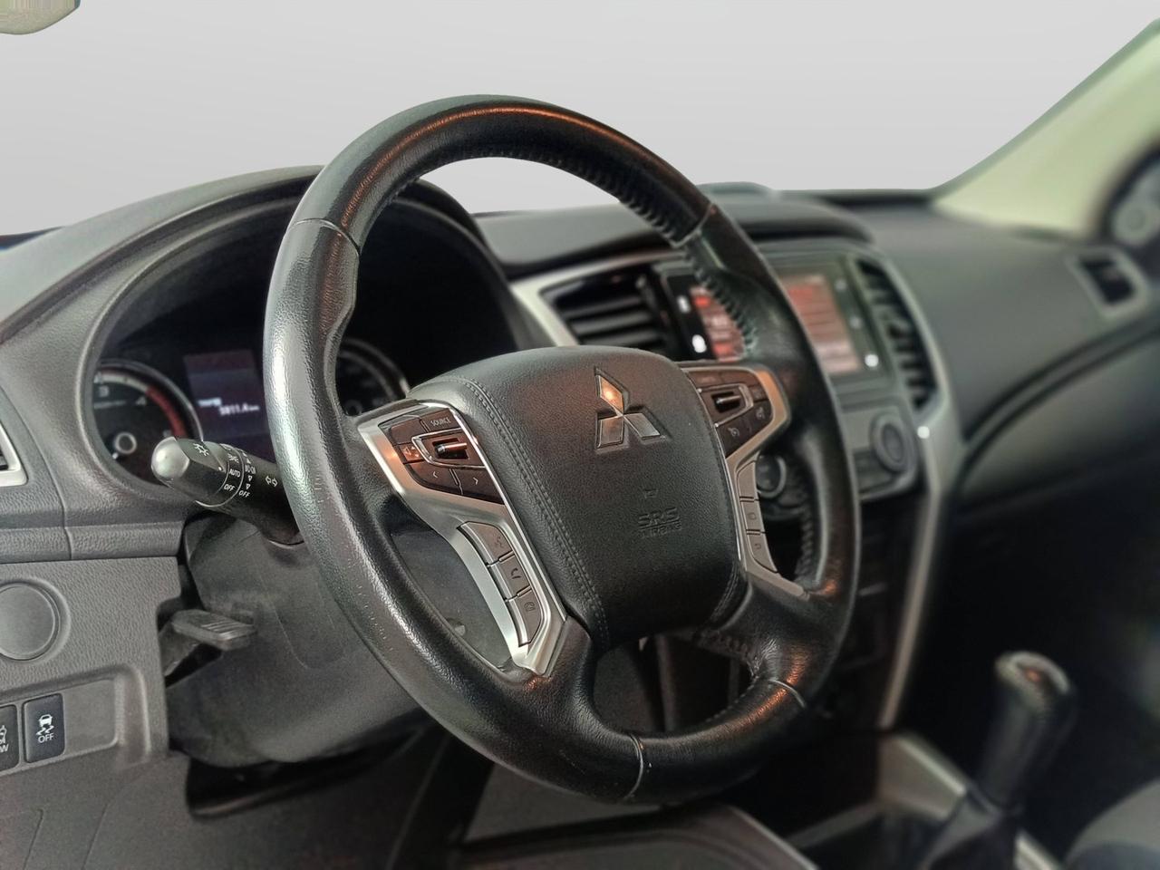 MITSUBISHI L200 Cab VI 2019 - L200 d.cab 2.3d Intense 4wd 150cv