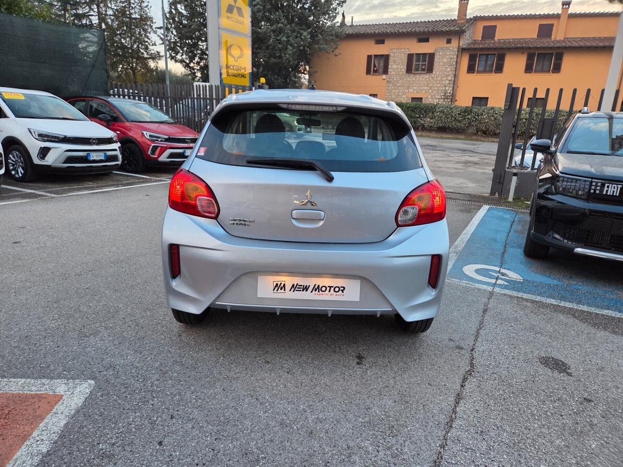 Mitsubishi Space Star 1.2 Invite SDA