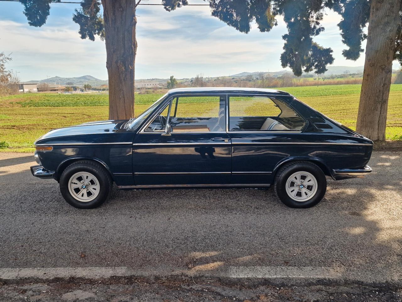 Bmw 2002 Tii - Book Service 5 speed