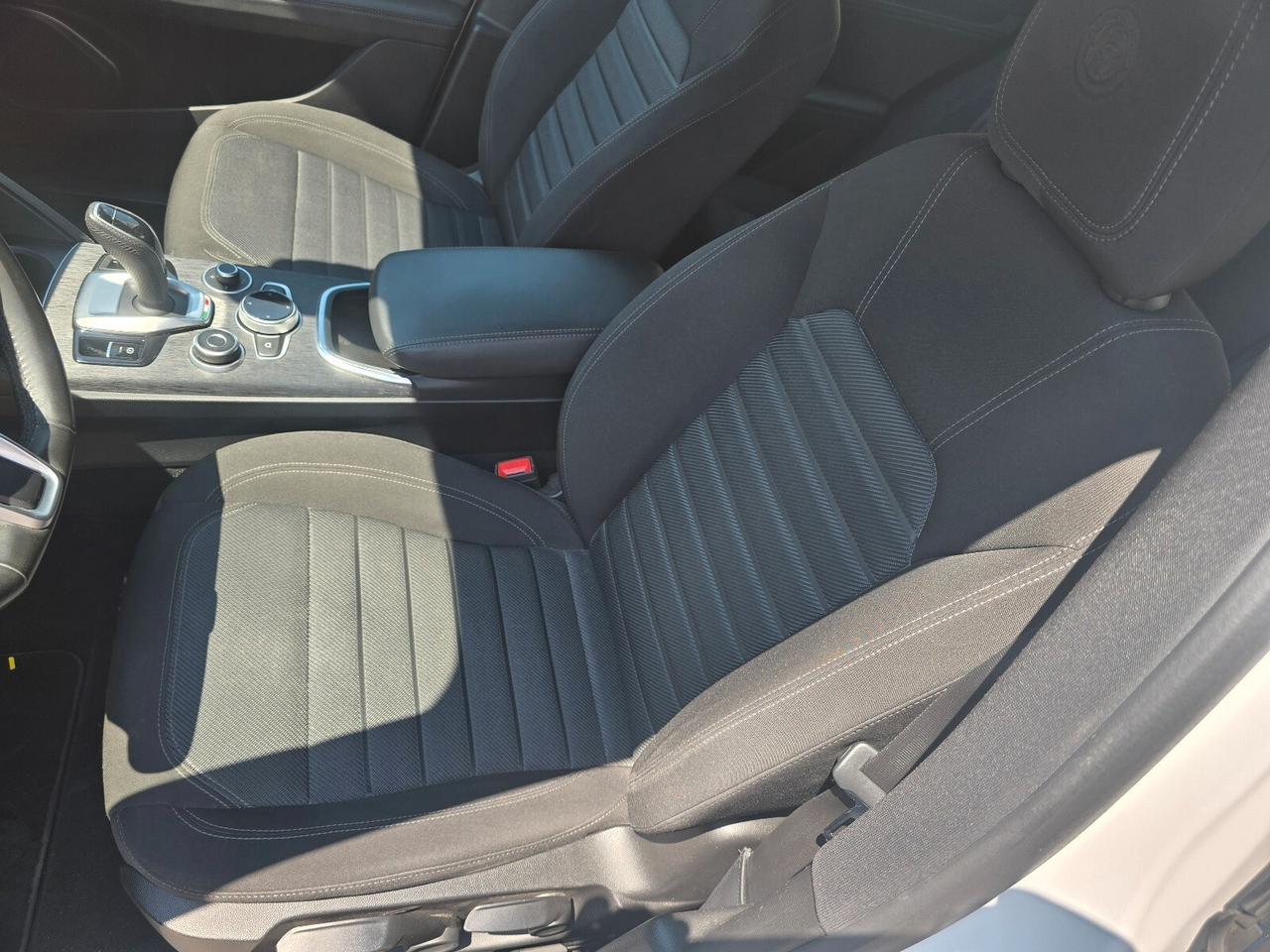 Alfa Romeo Stelvio 2.2 Turbodiesel 160 CV AT8 RWD Super Business