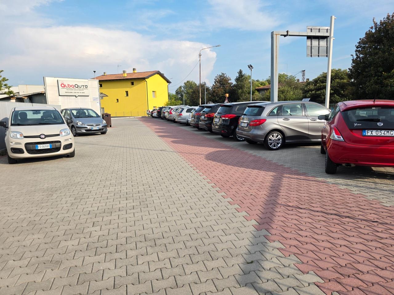 Renault Clio 1.2 75CV perfetta e garantita 12 mesi