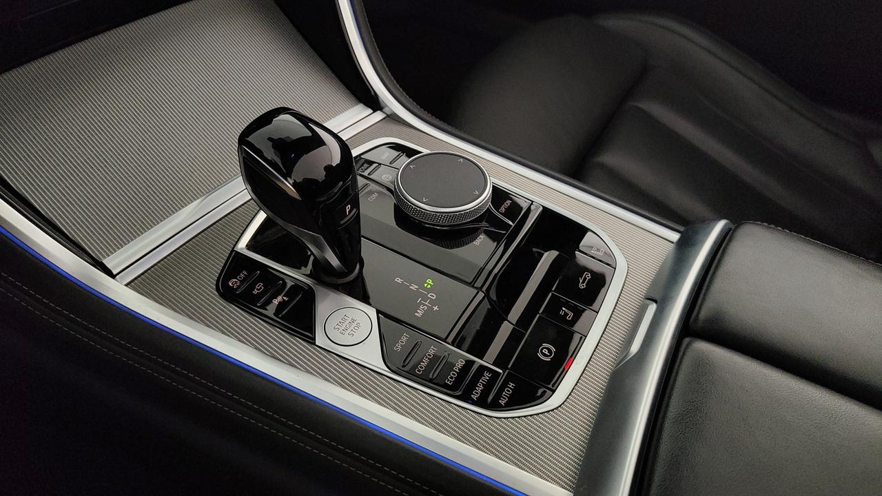 BMW Serie 8 G14 LCI 2022 Cabrio - 840d Cabrio mhev 48V xdrive MSport Pro auto