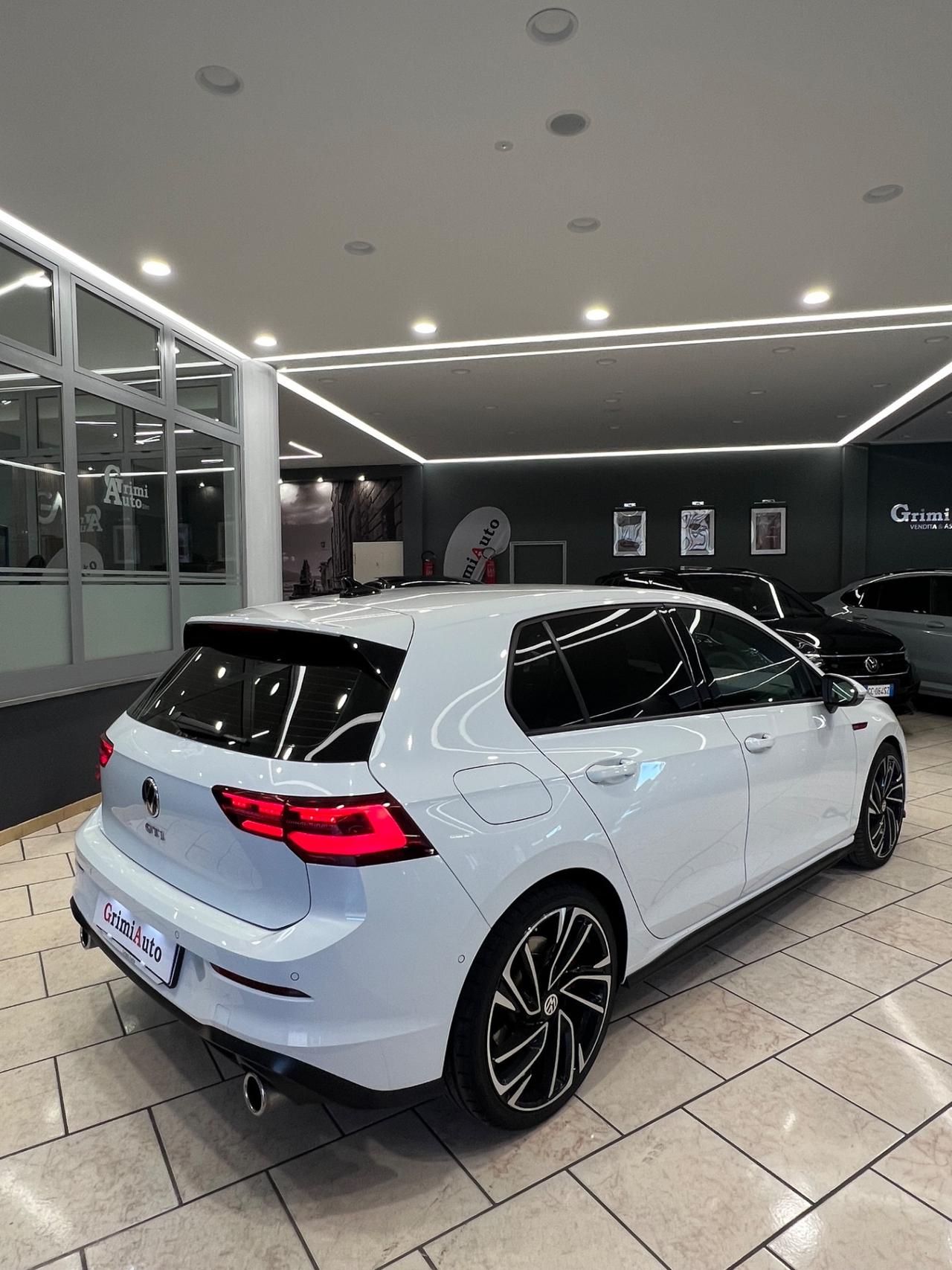 Volkswagen Golf GTI 2.0 TSI DSG