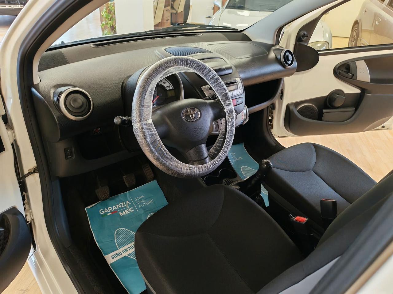 Toyota Aygo - FRIZIONE + TAGLIANDO NUOVI !!!