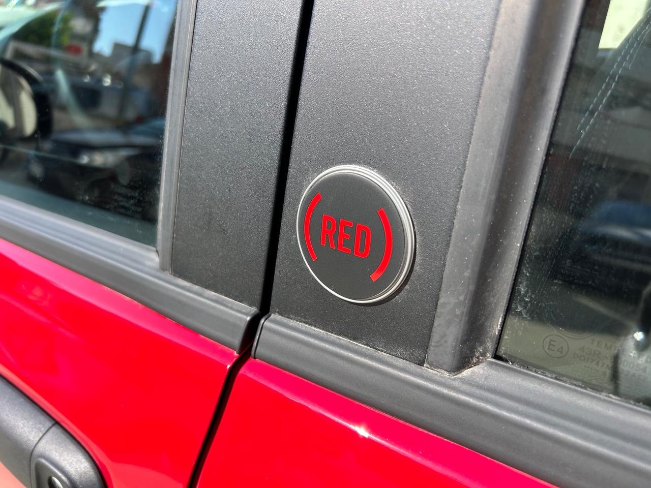 Fiat Panda 1.0 FireFly S&S Hybrid Pandina Icon RED