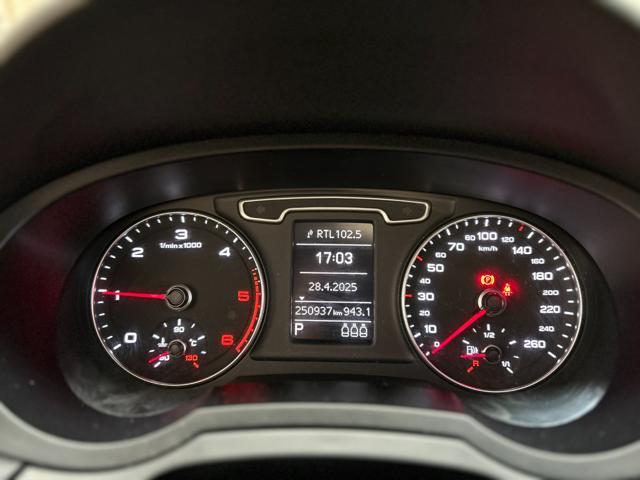 AUDI Q3 2.0 TDI quattro S tronic Advanced