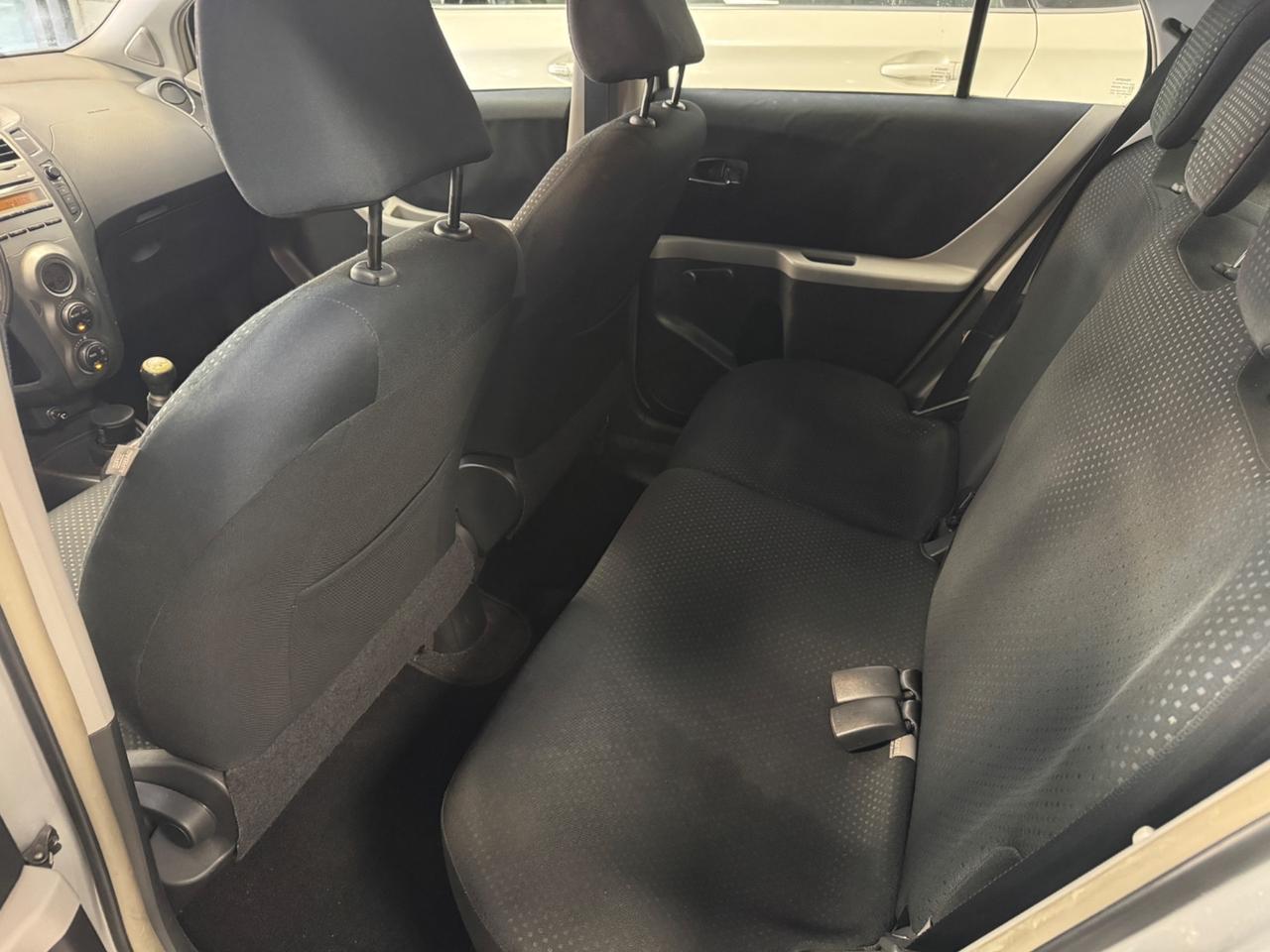 Toyota Yaris 1.0 5 porte Sol