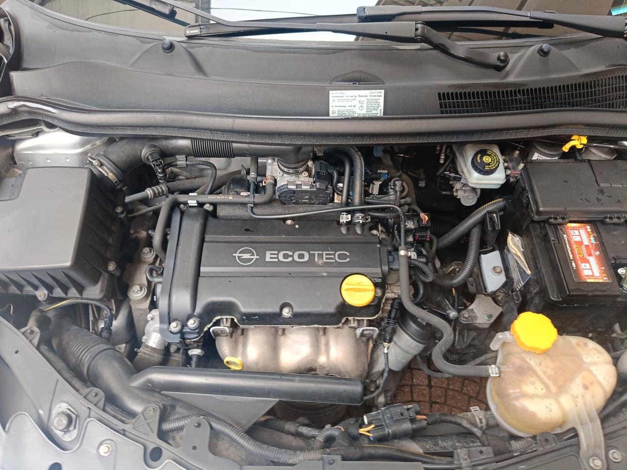 OPEL CORSA 1.2-TETTO APRIBILE-NEOPATENTATI-Euro3990-