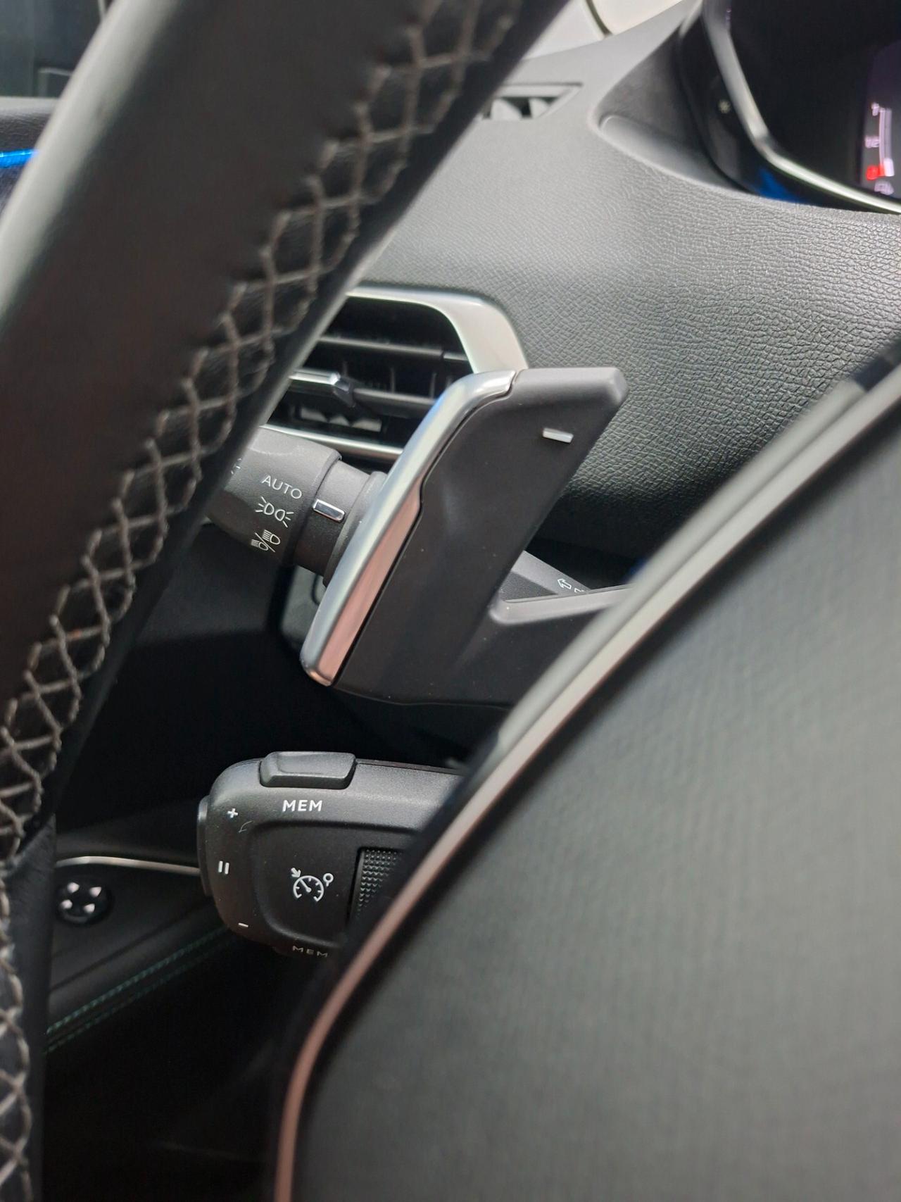 Peugeot 3008 1.5 BlueHDi 130cv EAT8 Allure