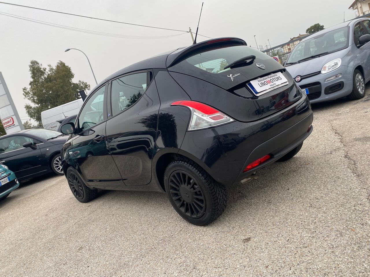 Lancia Ypsilon 1.2 69 CV 5 porte Elefantino Blu