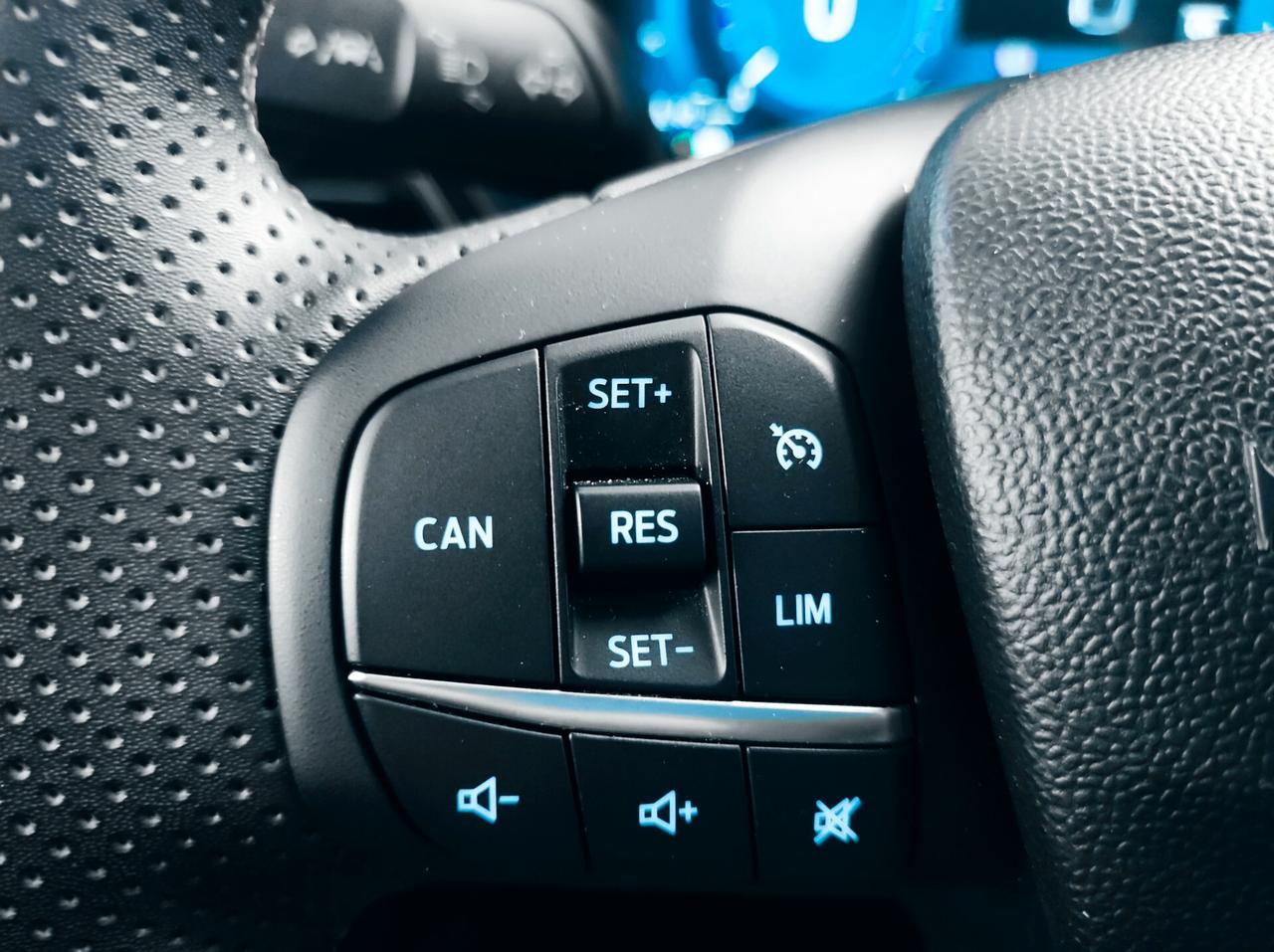 Ford Puma 1.0 EcoBoost Hybrid 125 CV S&S ST-Line