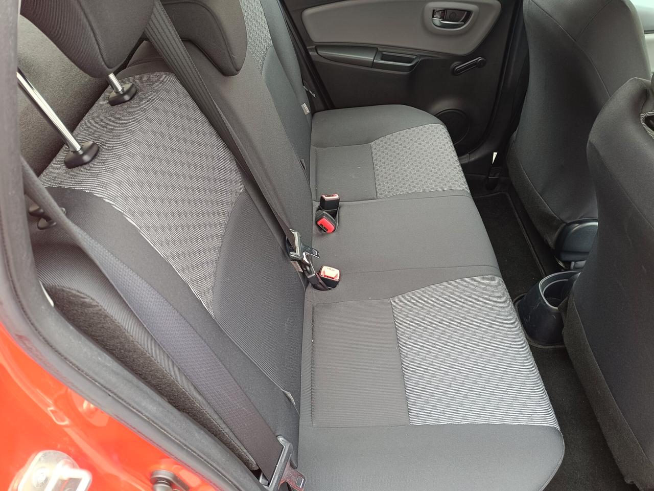 Toyota Yaris 1.0 5 porte Active