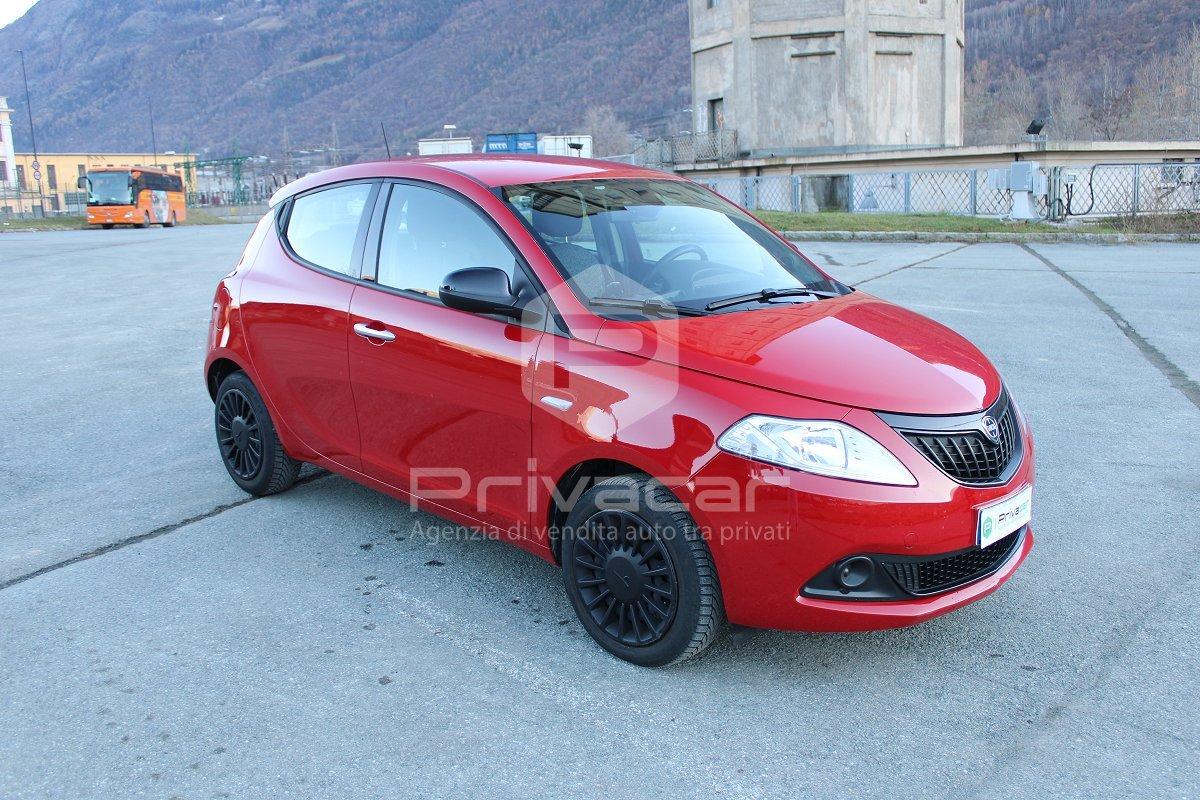 LANCIA Ypsilon 1.0 FireFly 5 porte S&S Hybrid Silver