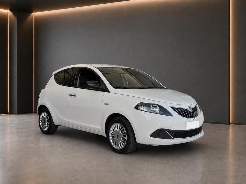 Lancia Ypsilon 1.0 FireFly 70cv S&S Hybrid SILVER