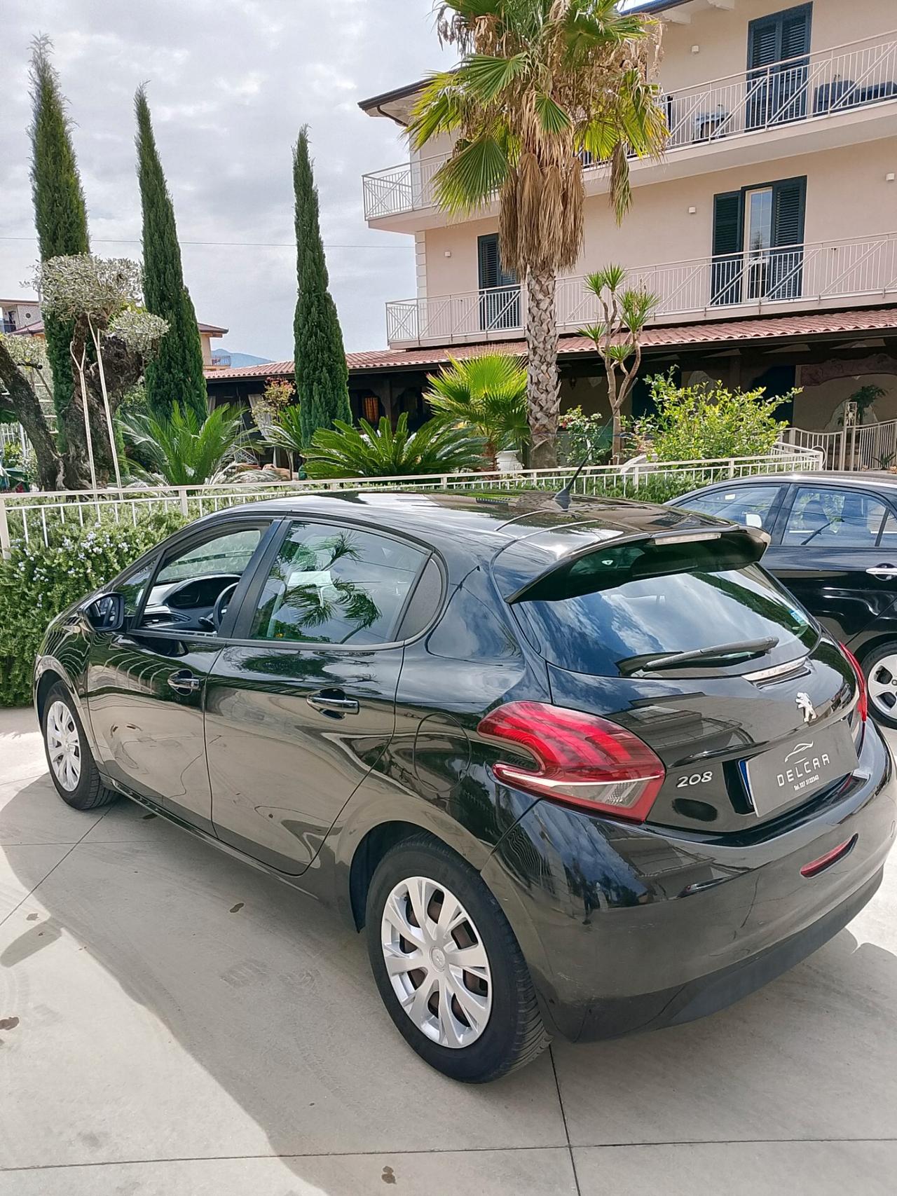 Peugeot 208 BlueHDi 75 5 porte Allure