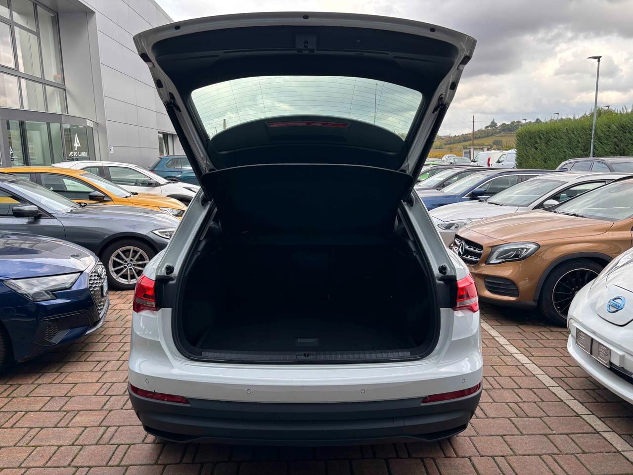 Audi Q3 35 TDI quattro S tronic Business