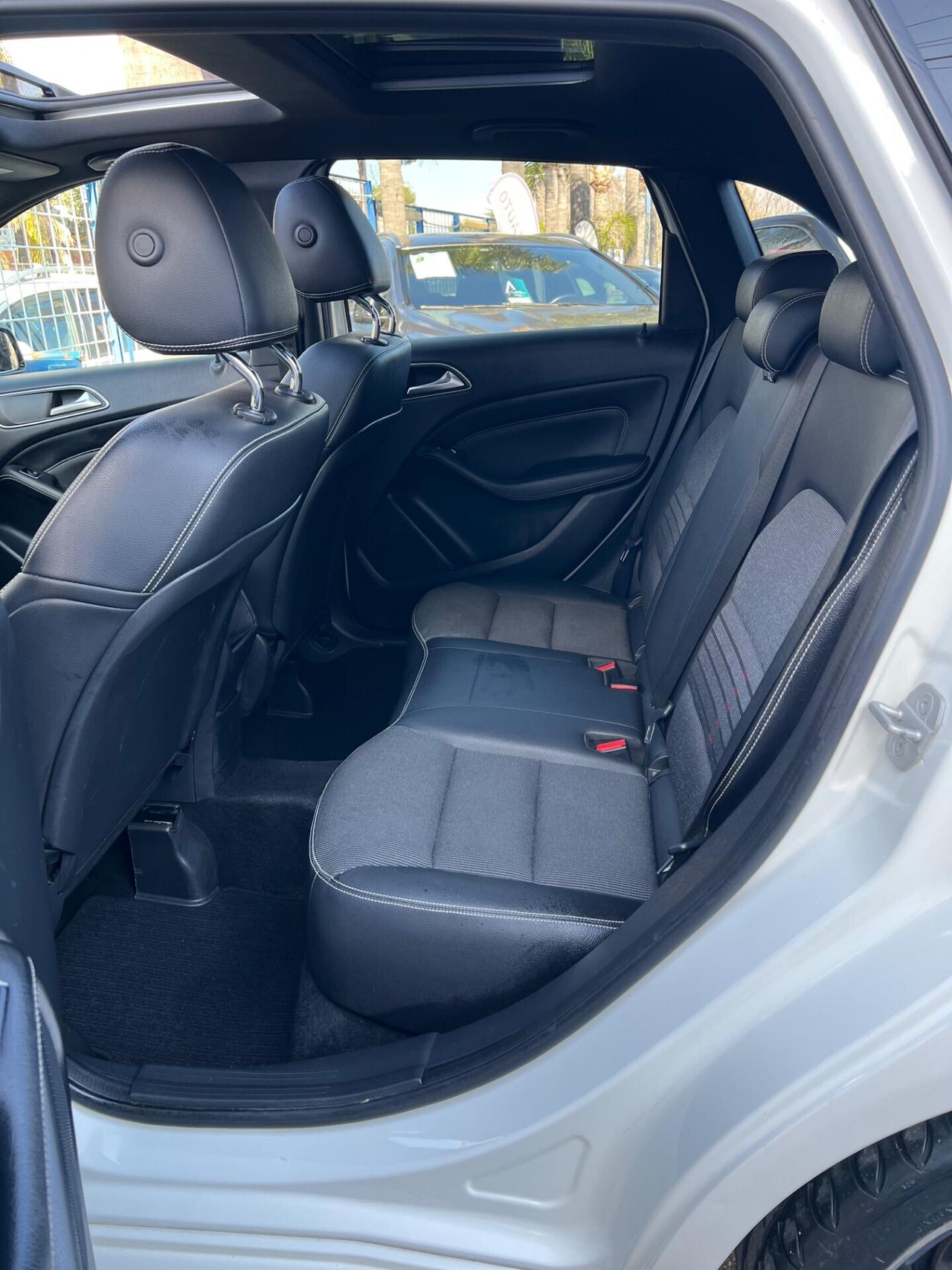 Mercedes-benz B 180 B 180 d Automatic Premium