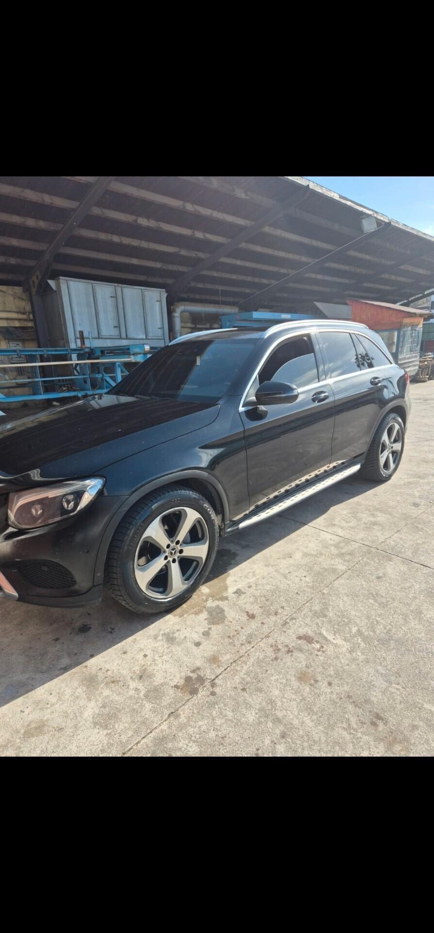 MERCEDES GLC 220 d 4MATIC "REALIZZO IMMEDIATO"
