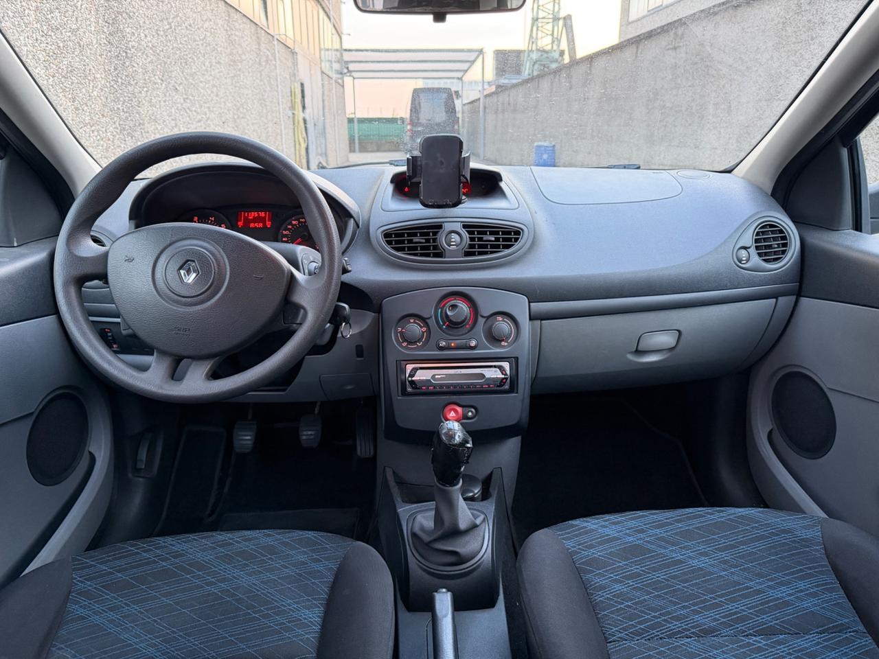 Renault Clio 1.2 benzina euro4 113.000km uni prop