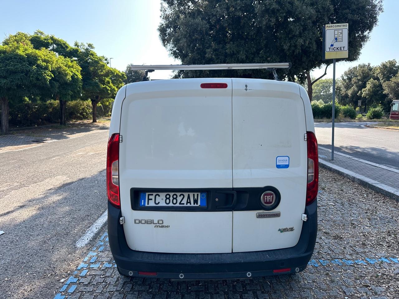 Fiat Doblo Maxi 3 Posti 1.4 Benzia Metano 2016