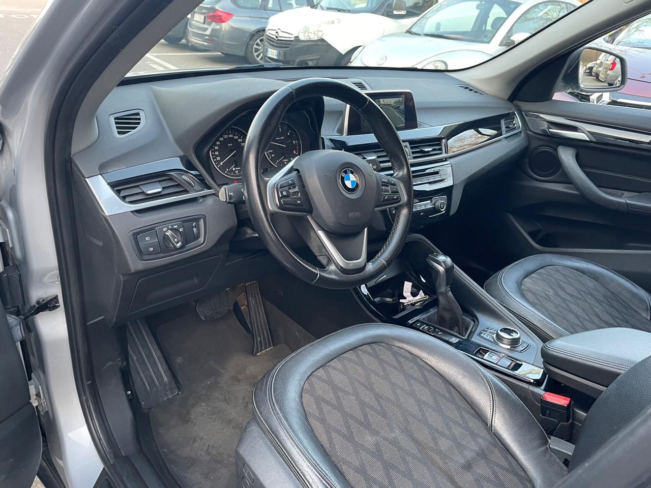 Bmw X1 XDrive20d*Automatik*Navi*Retrocamera