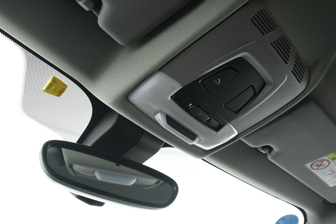 BMW X2 sdrive18d Business X auto CAMERA+BLUETOOTH+LED