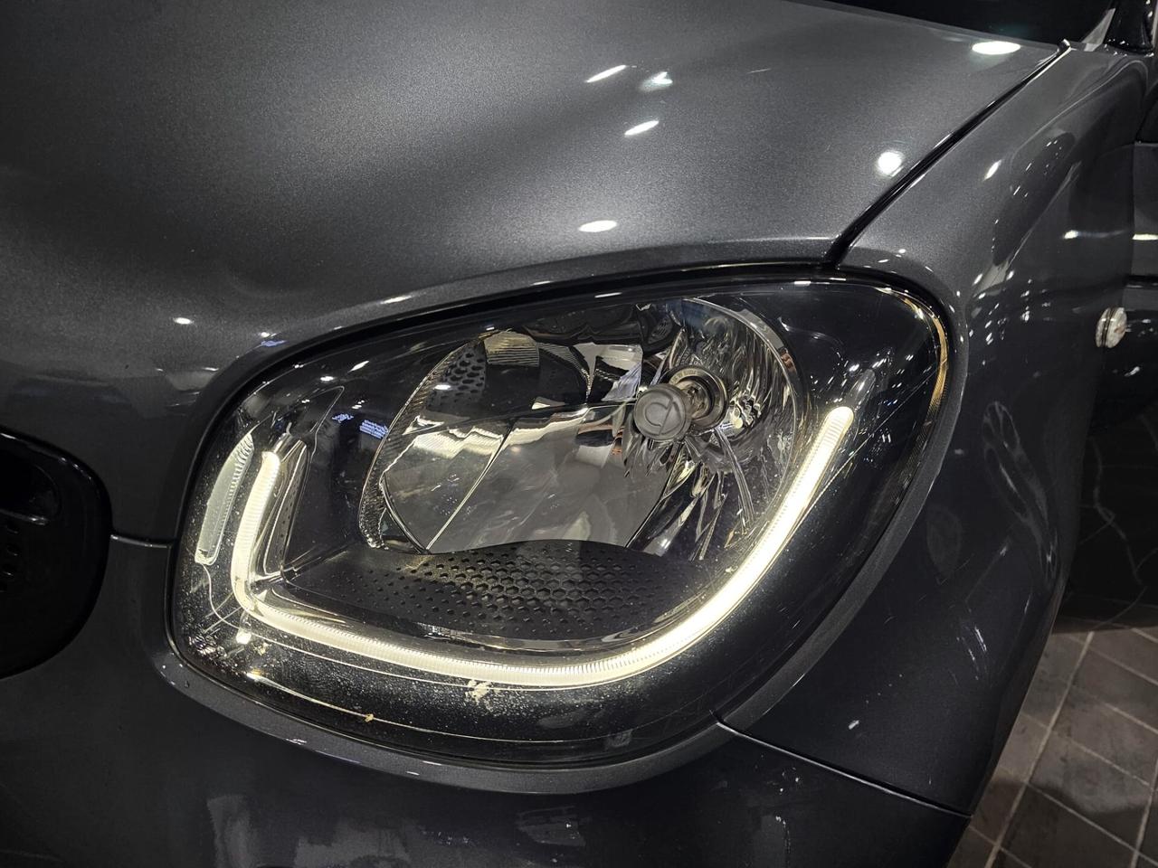 NUOVA SMART FORFOUR PASSION EDITION 0.9 TURBO BENZ 90CV AUTOMATIC