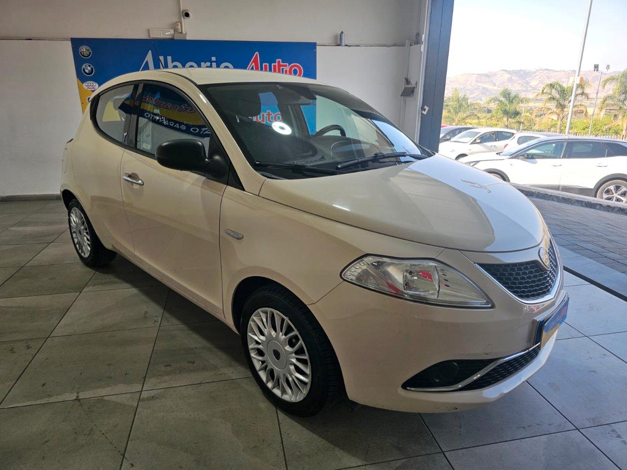Lancia Ypsilon 5 Porte Ypsilon 1.2 Platinum 69cv