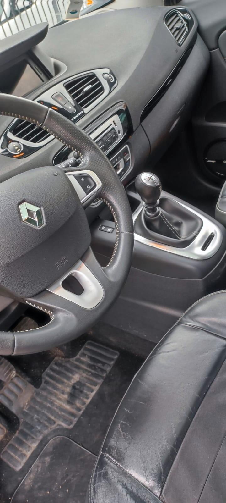 Renault Scénic XMod 1.6 dCi Bose 7 POSTI