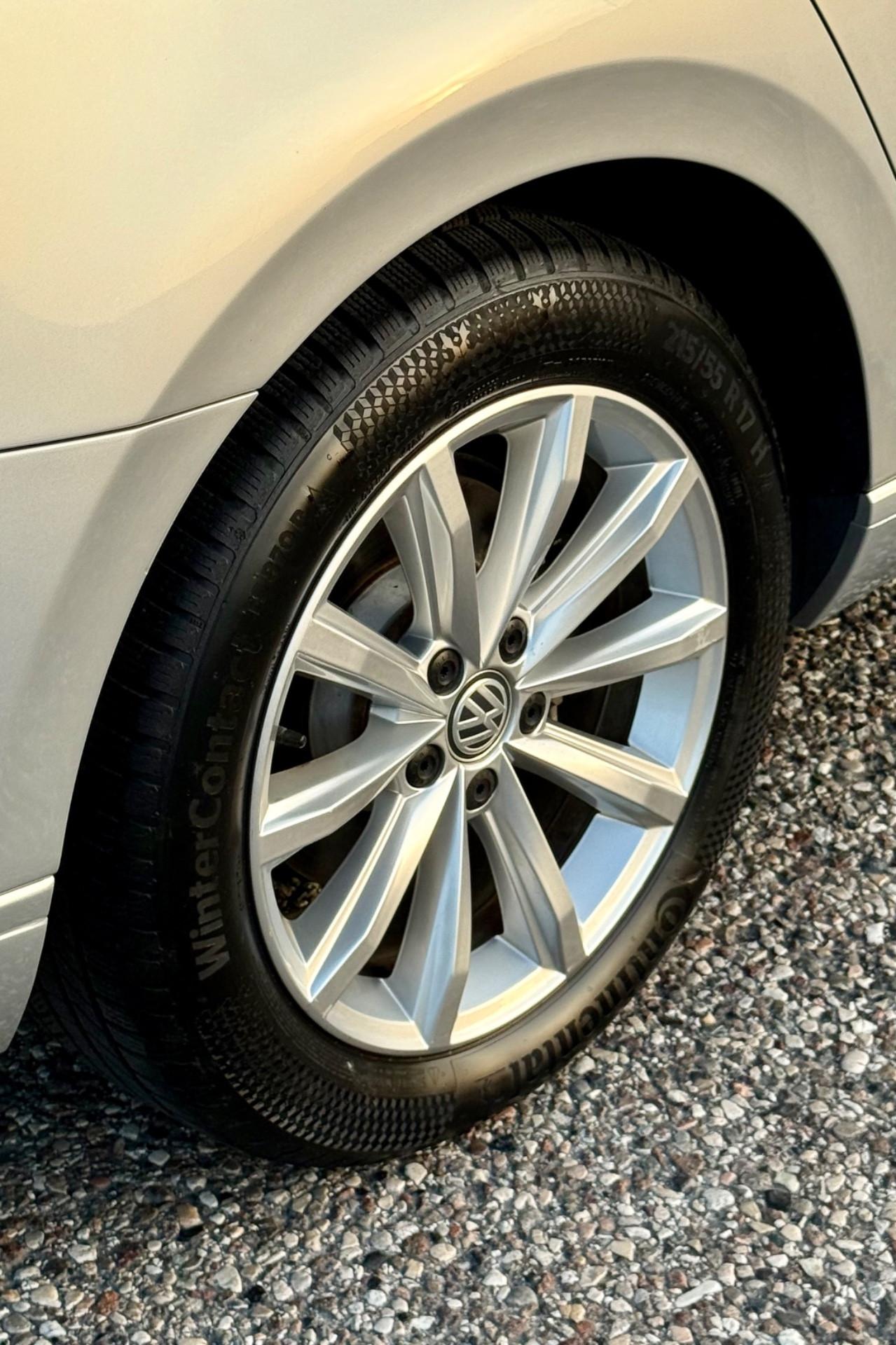 Volkswagen Passat Variant 1.6 TDI SCR DSG Business BMT