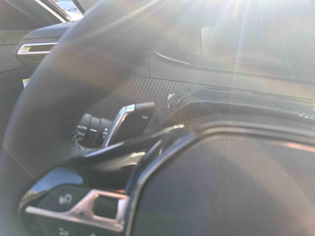 PEUGEOT 208 II 2023 - 208 1.2 hybrid Allure 110cv e-dcs 6