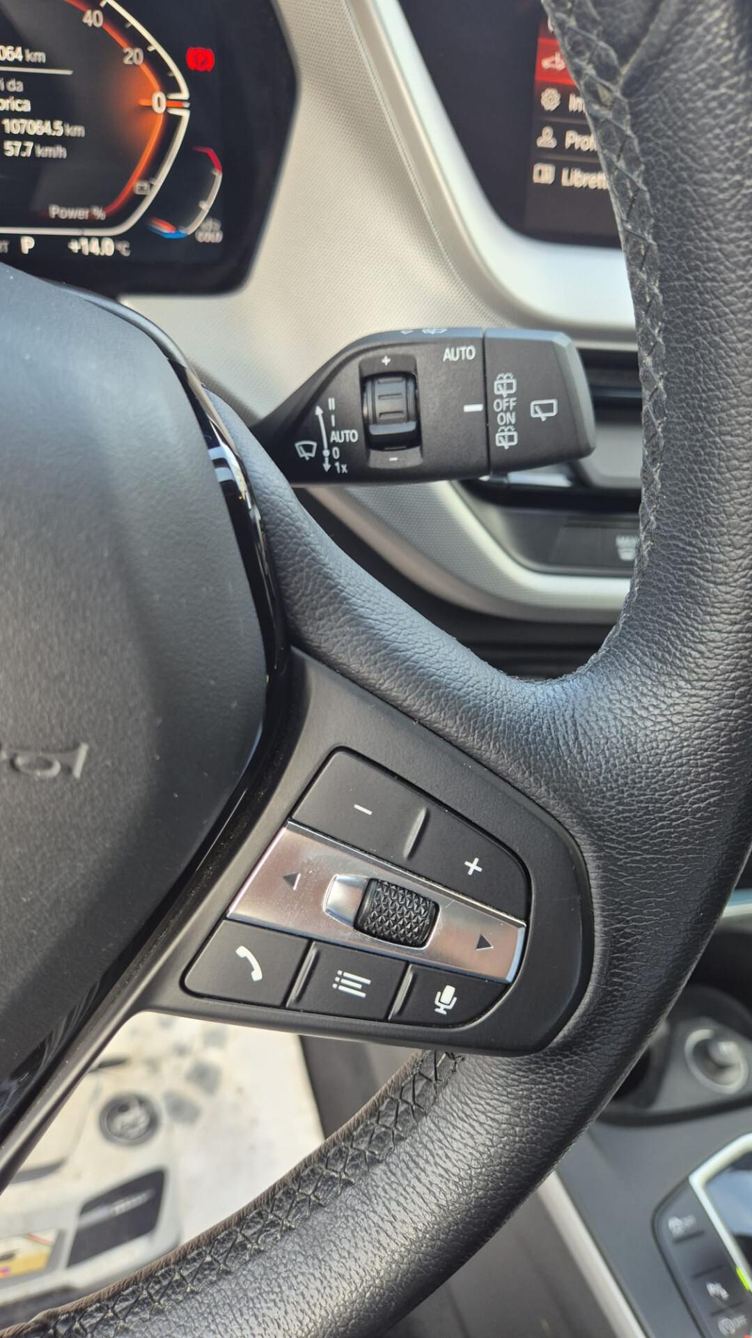 Bmw 116 116d 5p. Business Advantage