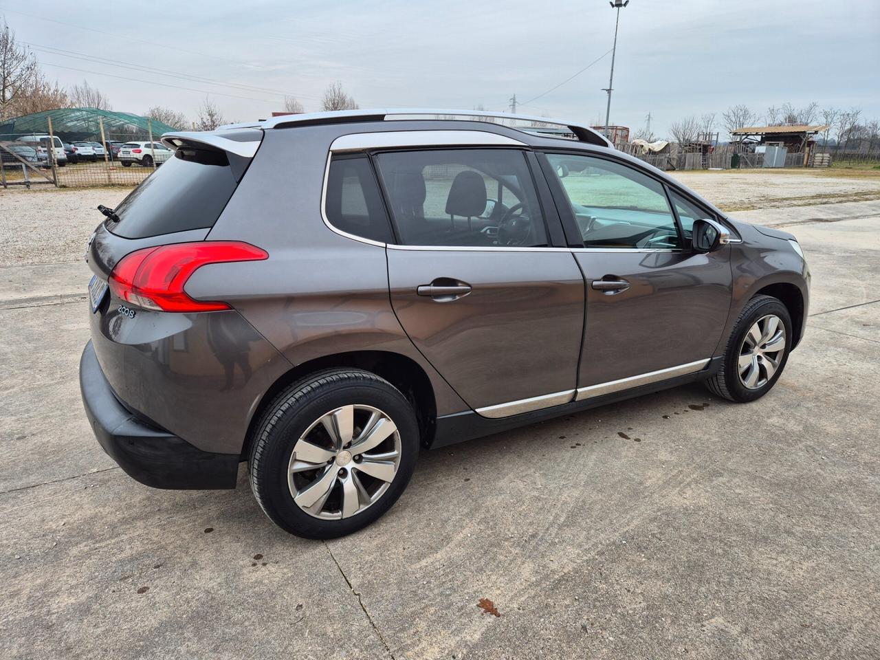 Peugeot 2008 PureTech 82 Allure