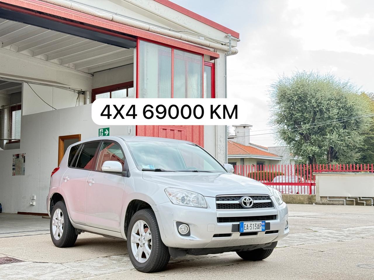 Toyota RAV 4 RAV4 2.2 D-4D 150 CV DPF 4X4