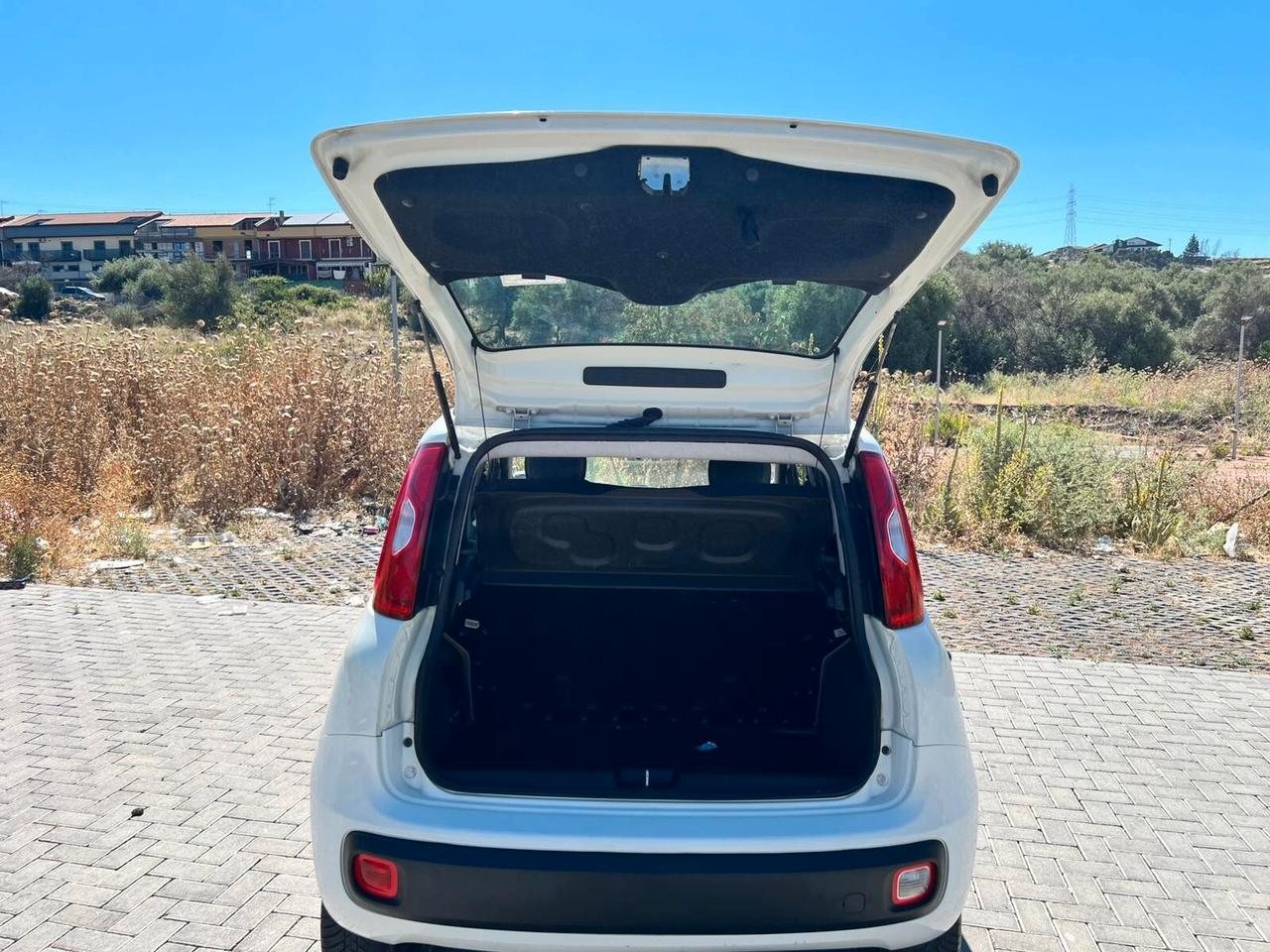 Fiat Panda 900 METANO MODELLO LOUNGE CHIAMA 2014