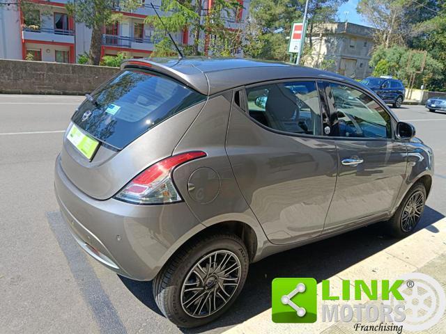 LANCIA Ypsilon 0.9 TwinAir 85 CV 5 porte Metano Ecochic