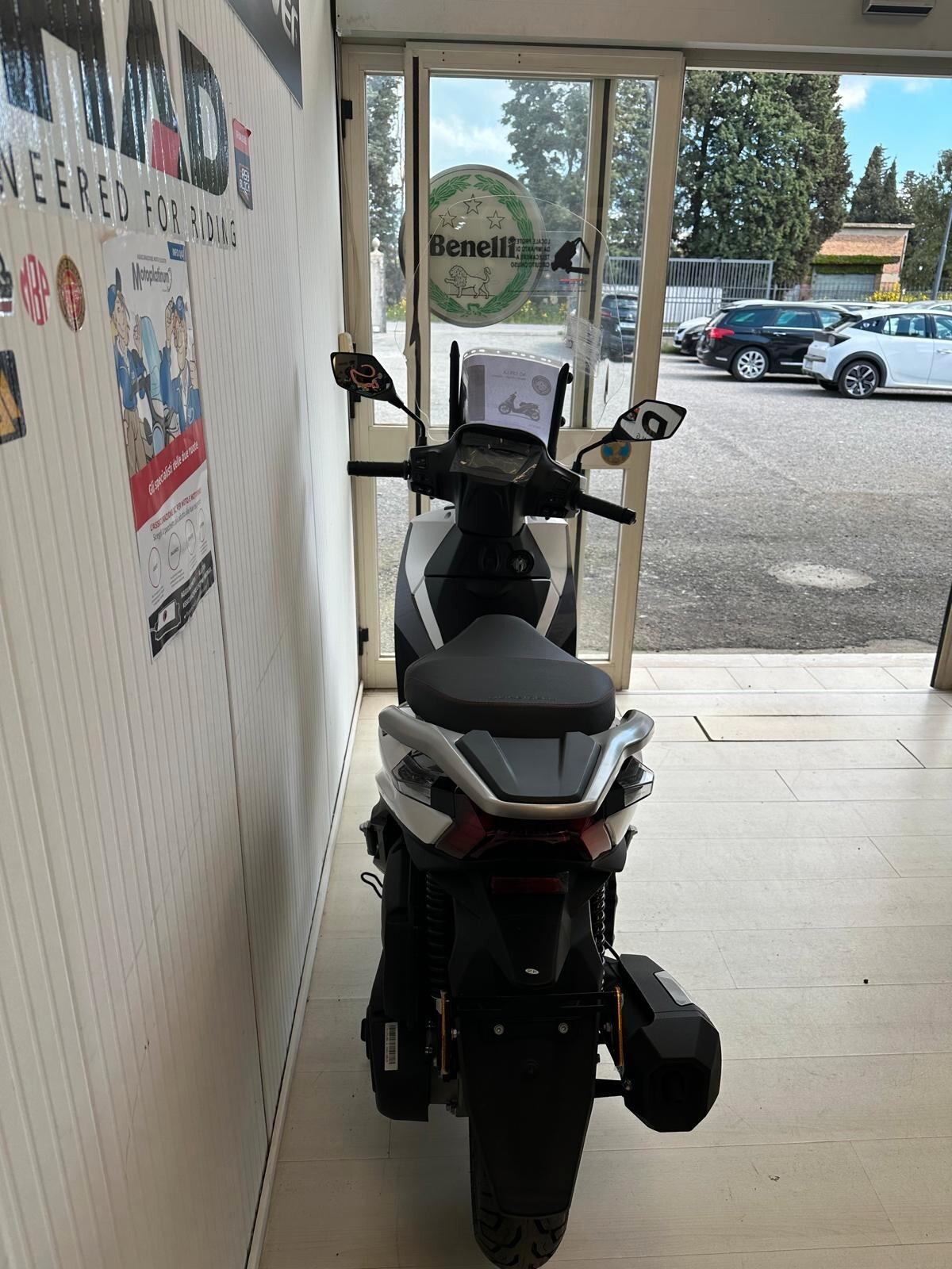 SCOOTER MBP SC 125 LX