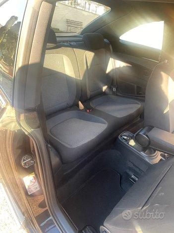 Volkswagen Maggiolino 1.6 TDI Design