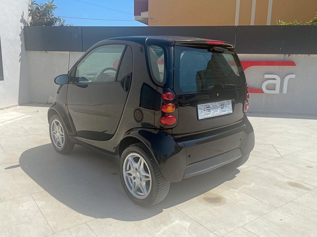 Smart ForTwo 700 coupé pure 61Cv