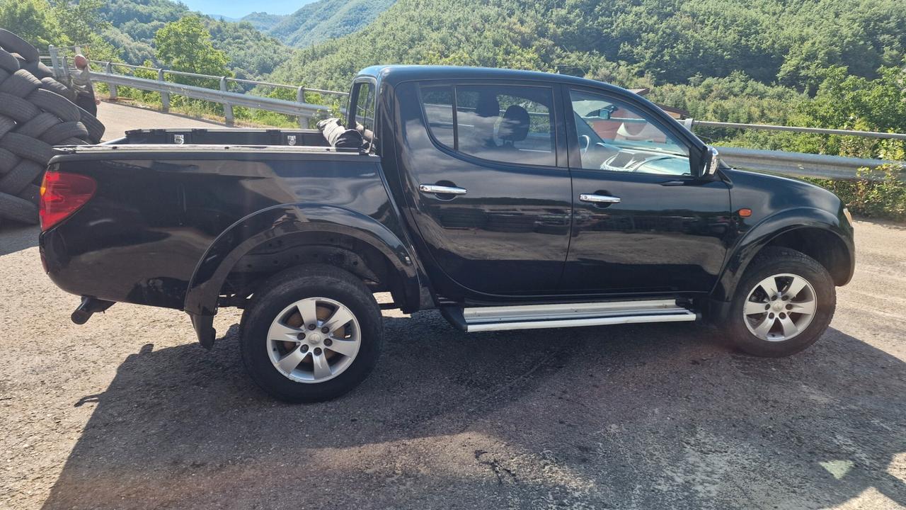 Mitsubishi L200 2.5 DI-D/136CV Double Cab Intense