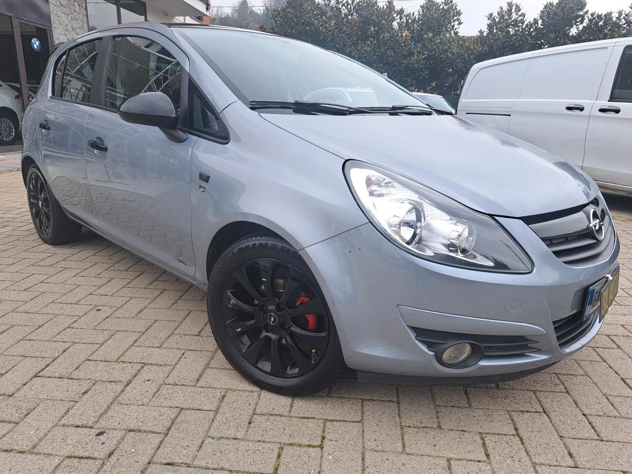 Opel Corsa 1.2 5 porte Club