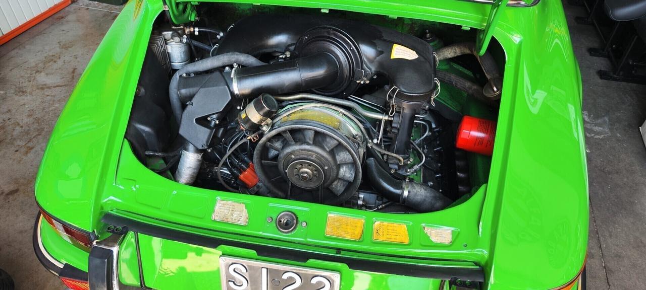 Porsche 911 E TARGA 2.4 (VERDE VIPER) PERMUTE