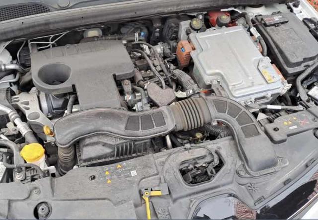 RENAULT Clio Full Hybrid E-Tech 145 CV Equilibre Autocarro