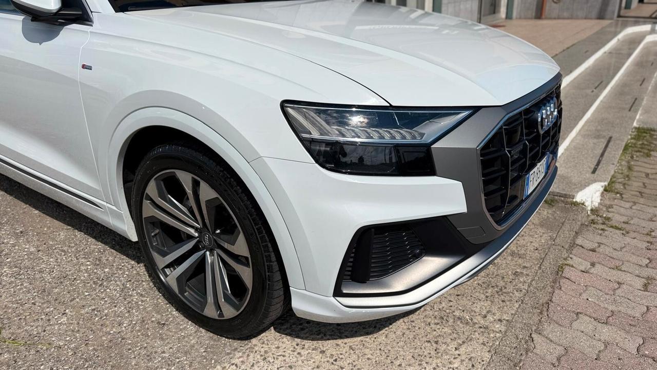 Audi Q8 50 TDI 286 CV quattro tiptronic Sport