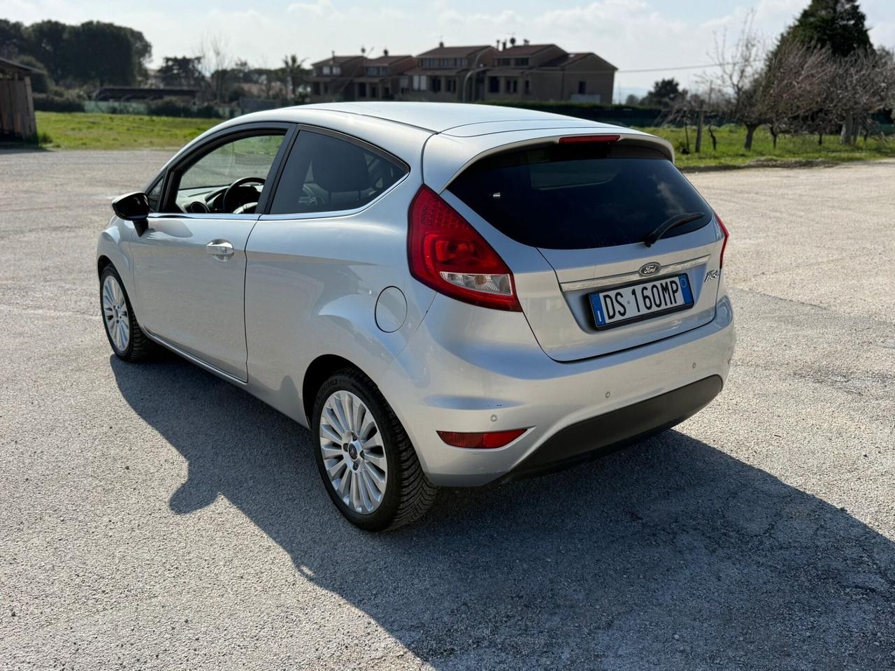 Ford Fiesta Titanium 1.2 benzina Unipro NEOPATENTATI