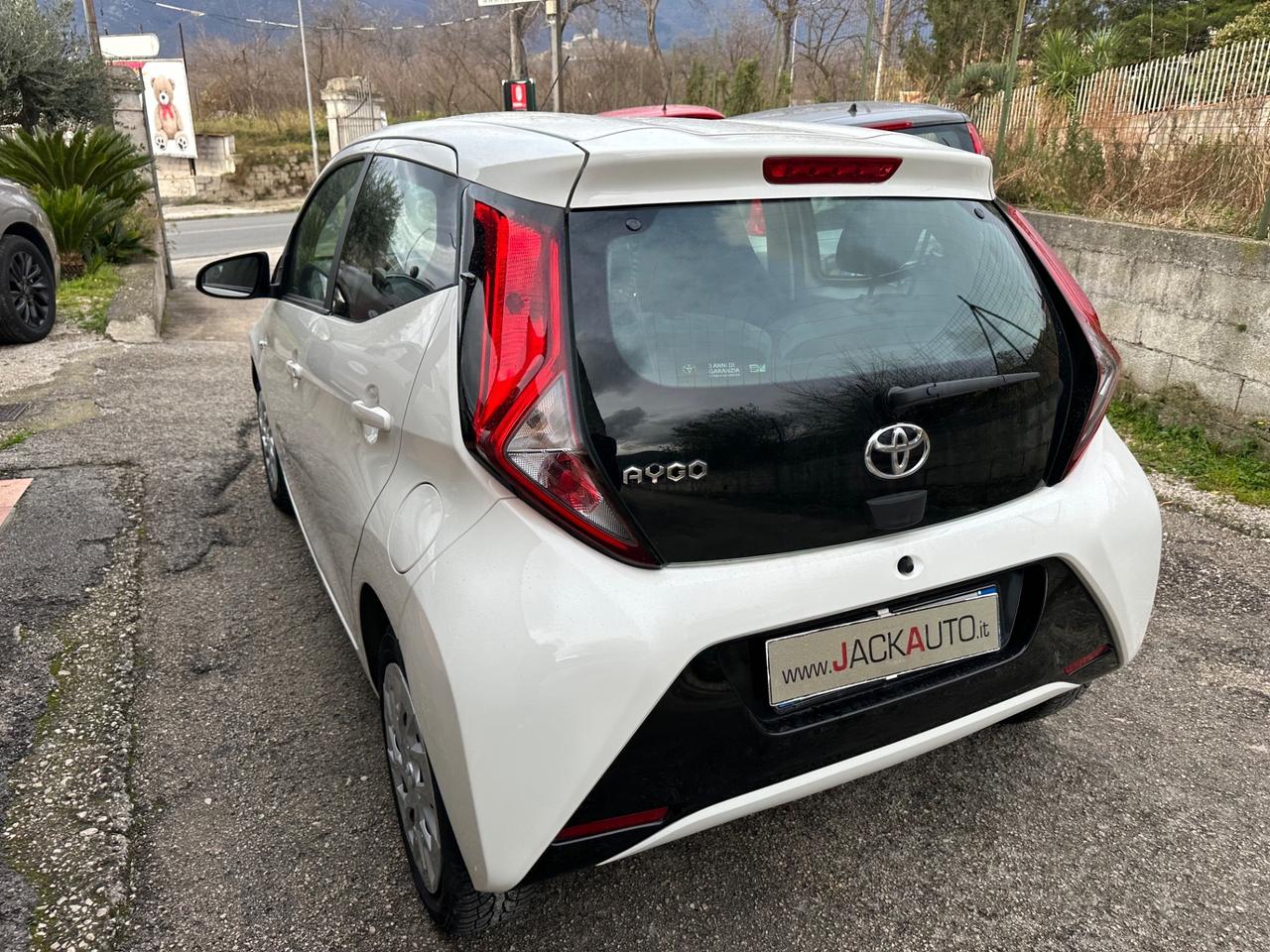 Toyota Aygo 1.0 VVT-i 69 CV 5 porte