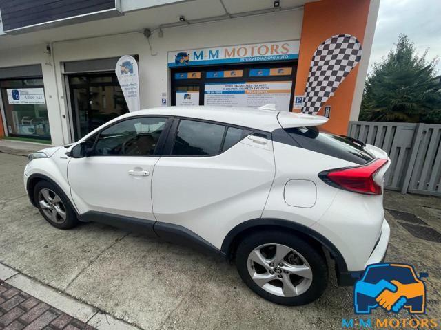 TOYOTA C-HR 1.8 Hybrid E-CVT Style