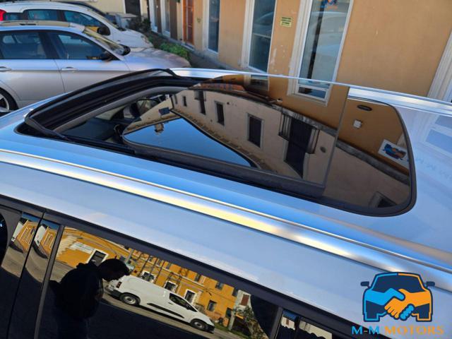 VOLVO XC40 D4 AWD Geartronic Momentum