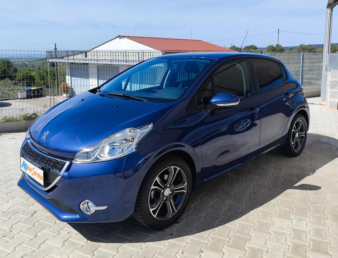 Peugeot 208 1.4 HDi 68 CV 5 porte Allure